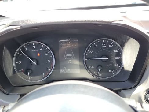 Used 2025 Subaru Crosstrek 2.5i Premium AWD/4WD image 9