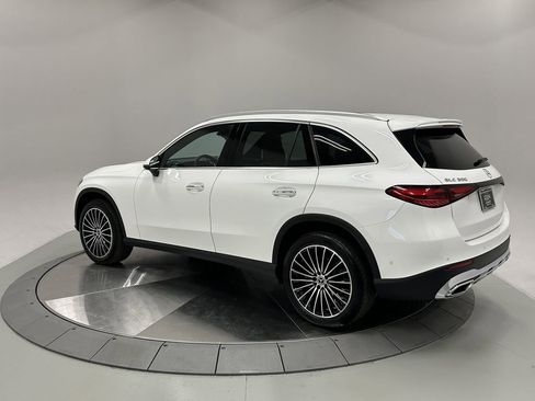 Certified 2025 Mercedes-Benz GLC 300 image 5