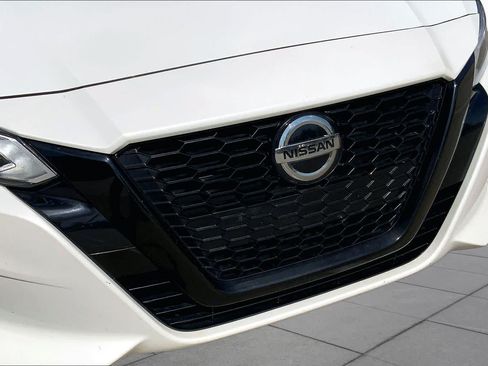 Used 2022 Nissan Altima 2.5 SR w/ Midnight Edition Package FWD image 32