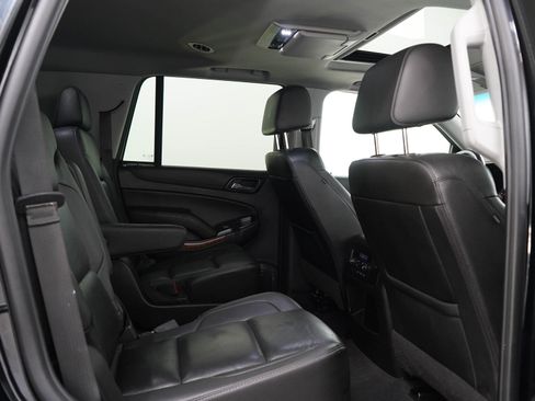Used 2019 Chevrolet Tahoe Premier AWD/4WD image 14