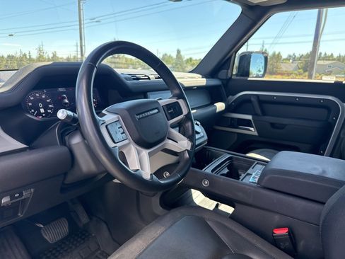 Used 2021 Land Rover Defender 110 S image 22