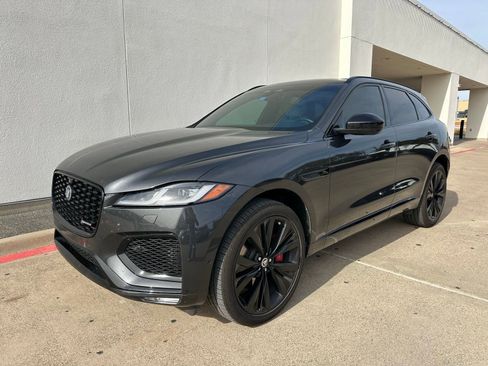 Used 2024 Jaguar F-PACE R-Dynamic S image 3