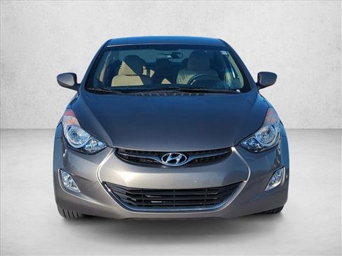 Used 2013 Hyundai Elantra GLS w/ Preferred Pkg image 2