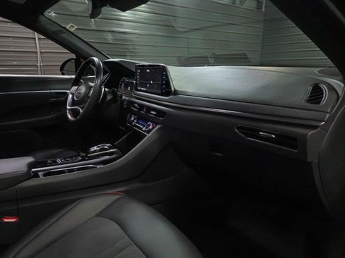 Used 2022 Hyundai Sonata SEL Plus w/ Preferred Accessory Package image 13