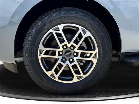 New 2025 Ford Expedition Active AWD/4WD image 14