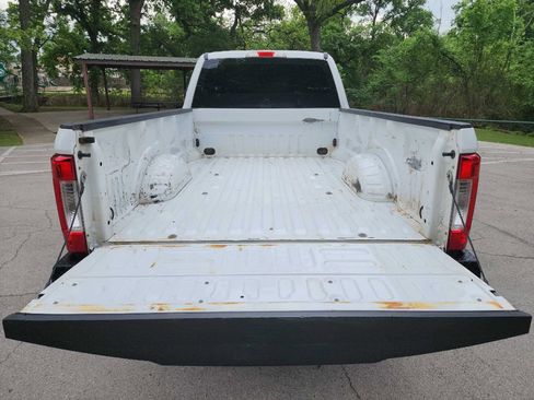 Used 2019 Ford F350 XL w/ Power Equipment Group image 9
