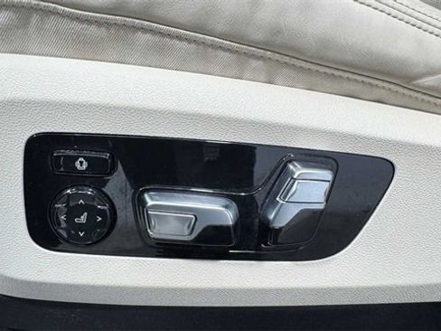 Used 2019 BMW X5 xDrive40i w/ M Sport Package image 23