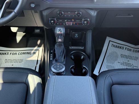 New 2025 Ford Bronco Badlands AWD/4WD image 18
