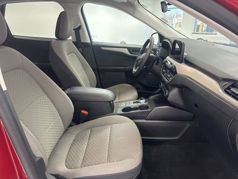 Used 2022 Ford Escape SE image 25
