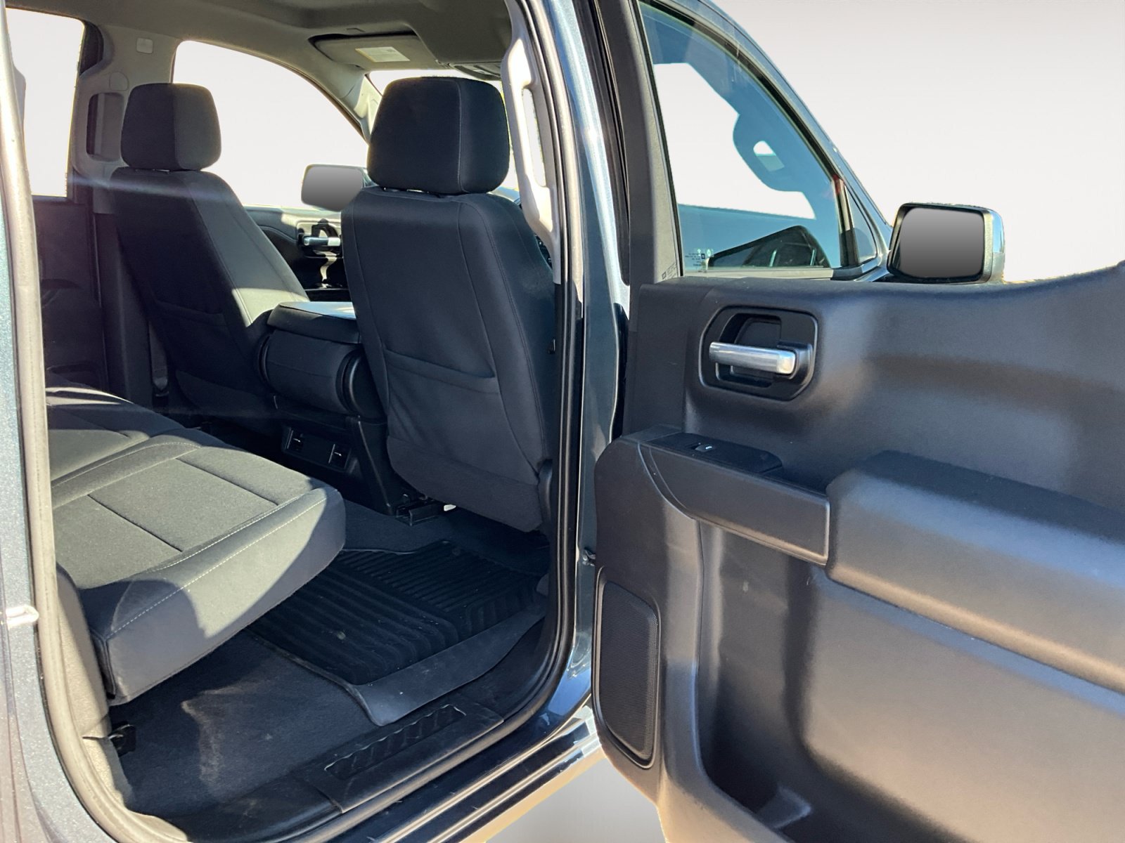 Used 2020 Chevrolet Silverado 1500 LT AWD/4WD image 12