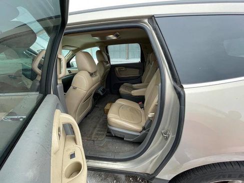 Used 2010 Chevrolet Traverse LT w/ Personal Connectivity Package image 21