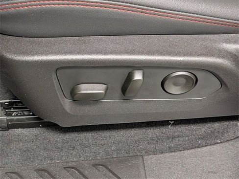 New 2026 Chevrolet Colorado Z71 w/ Technology Package image 11