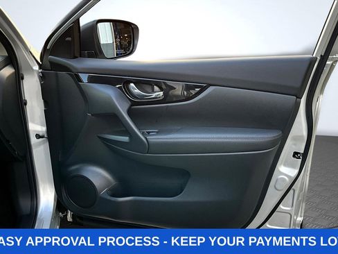 Used 2022 Nissan Rogue Sport SL AWD/4WD image 35