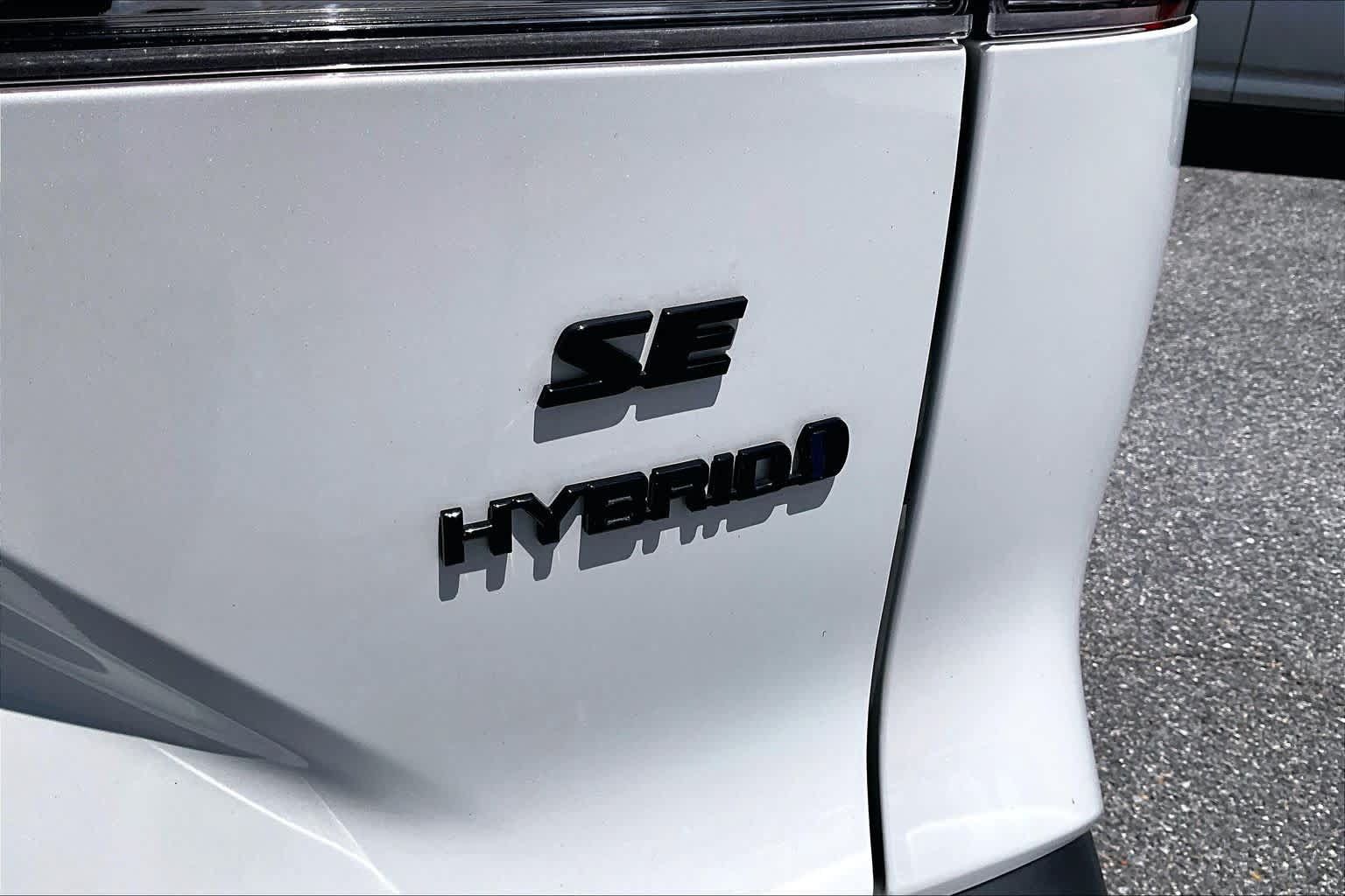 Used 2023 Toyota Corolla Cross AWD Hybrid image 10