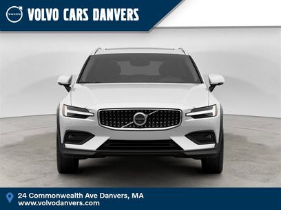 Certified 2025 Volvo V60 B5 Cross Country Plus
