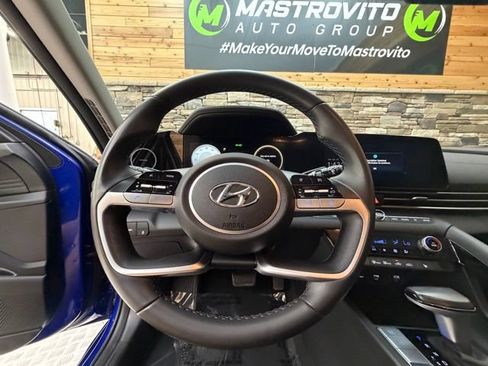 Used 2023 Hyundai Elantra SEL w/ Convenience Package FWD image 20