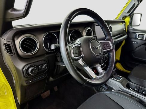 Used 2022 Jeep Wrangler Unlimited Rubicon 4xe image 9