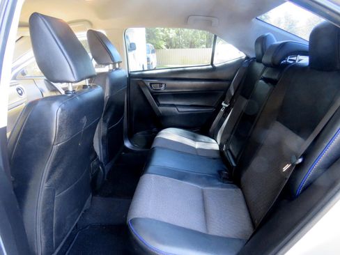 Used 2017 Toyota Corolla LE image 21