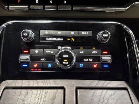 Used 2024 Lincoln Navigator L Reserve image 21