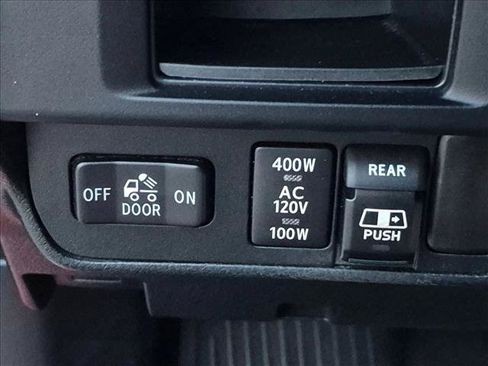 Used 2017 Toyota Tacoma TRD Sport w/ Premium & Technology Package RWD image 13