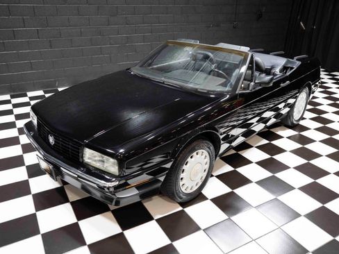 Used 1992 Cadillac Allante FWD image 7