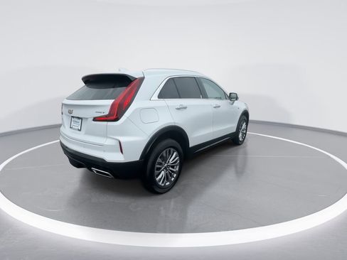 Used 2024 Cadillac XT4 Premium Luxury w/ Active Safety Package image 8