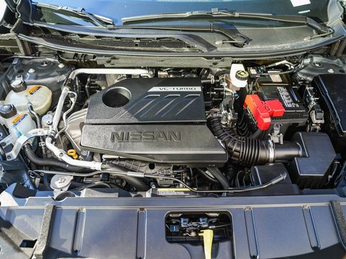 Used 2025 Nissan Rogue SV image 25