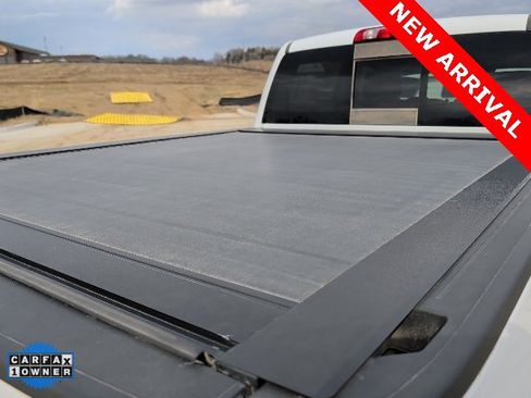 Used 2018 GMC Sierra 2500 SLT w/ Duramax Plus Package image 16