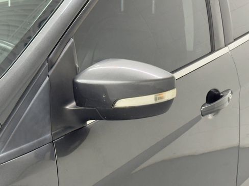 Used 2018 Ford Escape Titanium image 15