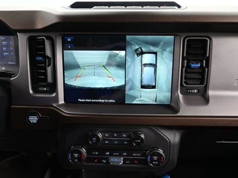 Used 2023 Ford Bronco Outer Banks w/ Sasquatch Package image 6