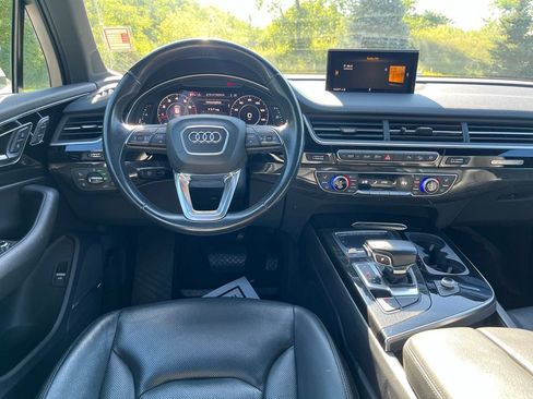 Used 2018 Audi Q7 3.0T Premium Plus w/ Premium Plus Package AWD/4WD image 19