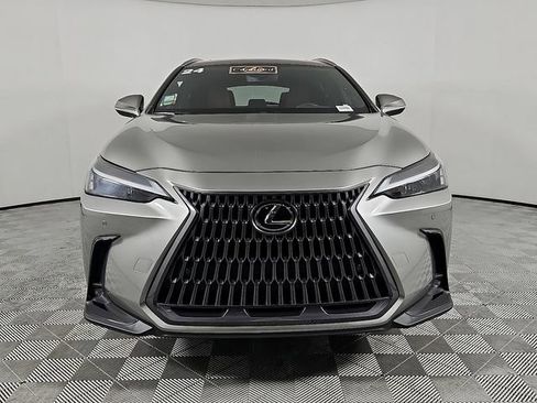 Used 2024 Lexus NX 250 FWD image 2