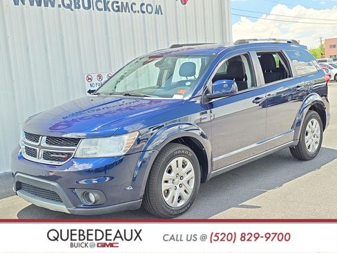 Used 2019 Dodge Journey SE w/ Connectivity Group FWD image 3