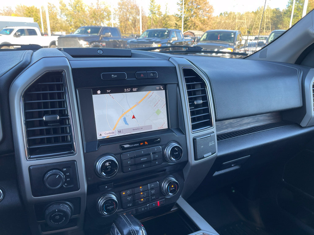 Used 2018 Ford F150 Lariat w/ Equipment Group 502A Luxury AWD/4WD image 16