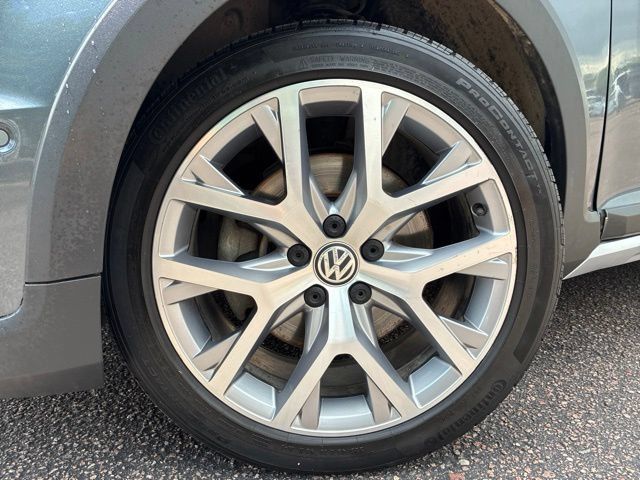 Used 2019 Volkswagen Golf Alltrack SE AWD/4WD image 9