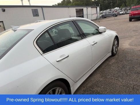Used 2013 Hyundai Genesis 3.8 w/ Technology Pkg RWD image 17