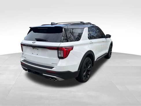 Used 2025 Ford Explorer Platinum w/ Ultimate Package AWD/4WD image 5