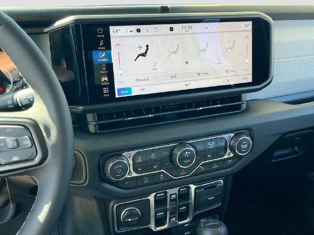 New 2026 Jeep Gladiator Sport AWD/4WD image 15