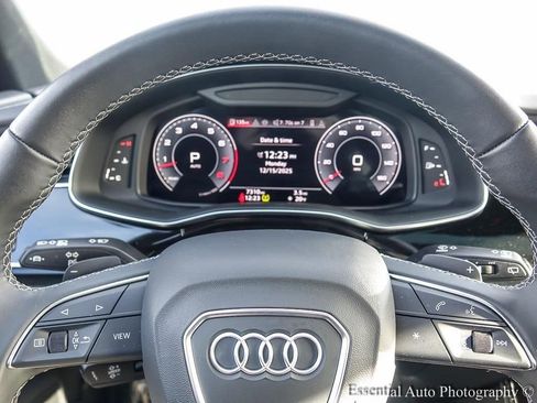 Used 2024 Audi Q8 Prestige image 15