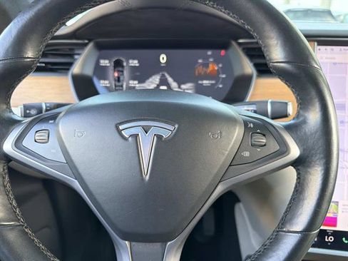 Used 2021 Tesla Model X Long Range AWD/4WD image 19