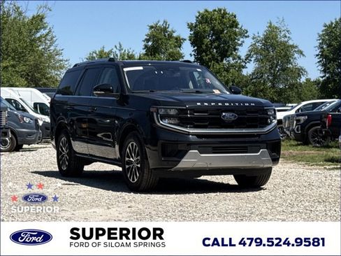 Used 2025 Ford Expedition Platinum AWD/4WD image 1