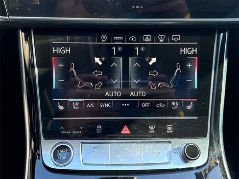 Used 2022 Audi A8 L 3.0T w/ Executive Package image 32