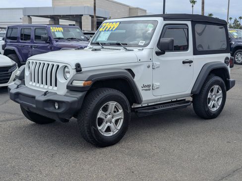 Used 2020 Jeep Wrangler Sport AWD/4WD image 5