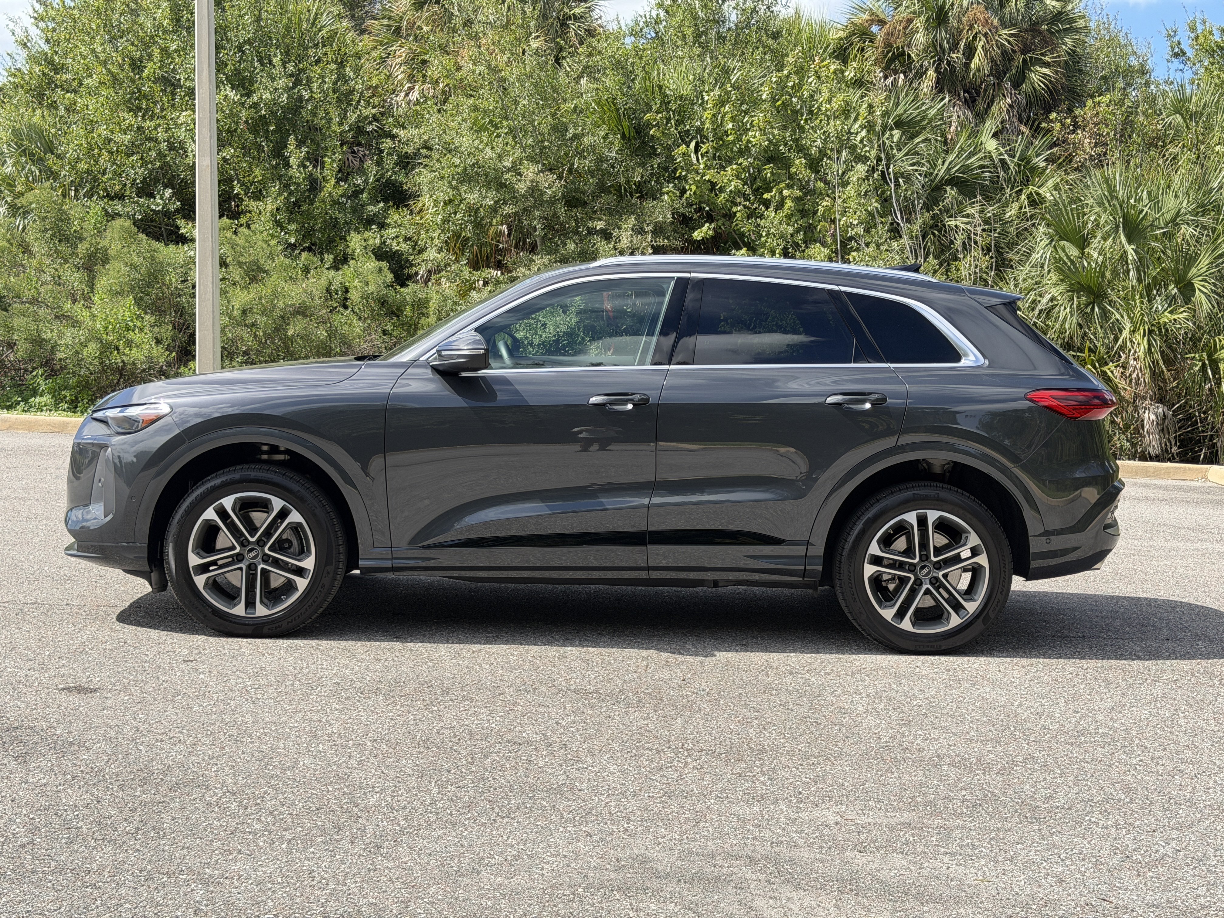 Certified 2026 Audi Q5 Premium AWD/4WD image 4