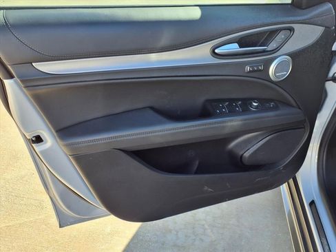 Used 2024 Alfa Romeo Stelvio Ti image 16