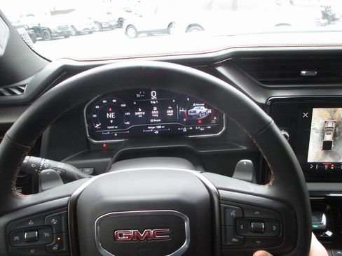 Certified 2025 GMC Sierra 1500 AT4 w/ AT4 Premium Package image 31