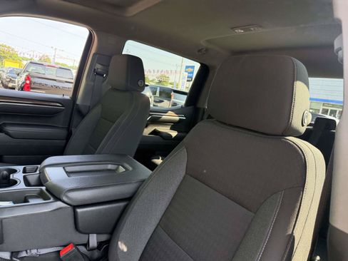 Certified 2023 Chevrolet Silverado 1500 LT AWD/4WD image 10