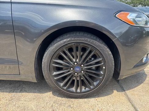 Used 2016 Ford Fusion SE w/ Equipment Group 202A FWD image 27
