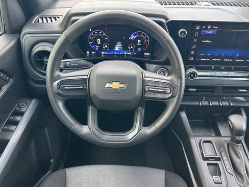 Used 2024 Chevrolet Colorado W/T RWD image 14