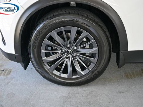 Used 2025 MAZDA CX-70 3.3 Turbo w/ Preferred Package AWD/4WD image 39